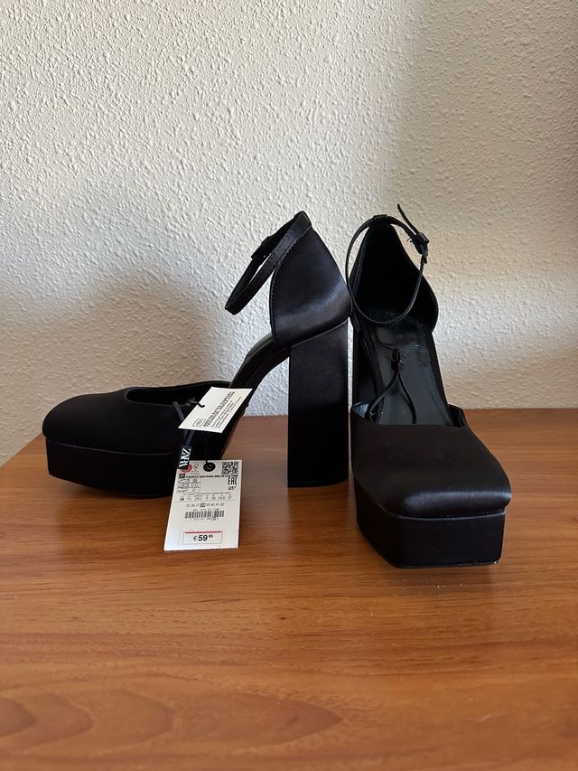 Zapatos de tacón de mujer