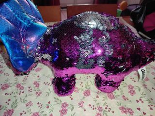 rinoceronte girabrilla