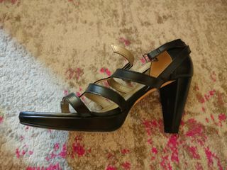 SANDALIAS DE TACÓN FARRUTX