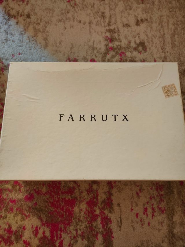 SANDALIAS DE TACÓN FARRUTX