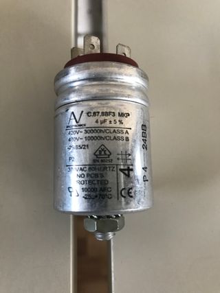 Condensador Arranque Arcotronics 4μF MKP C.87.8BF3