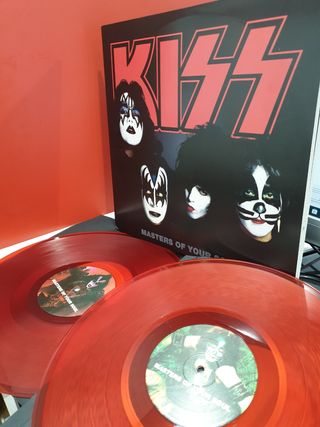 Vinilos Kiss Masters of your soul