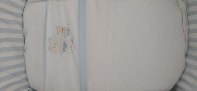 Minicuna azul y blanco