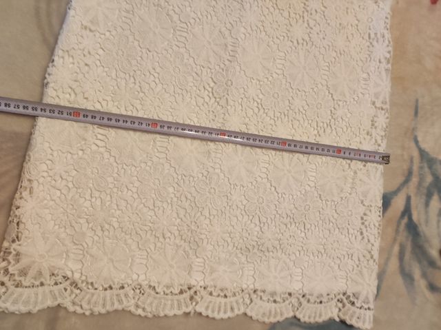 Falda de encaje blanco. Talla 48. Pilar Prieto