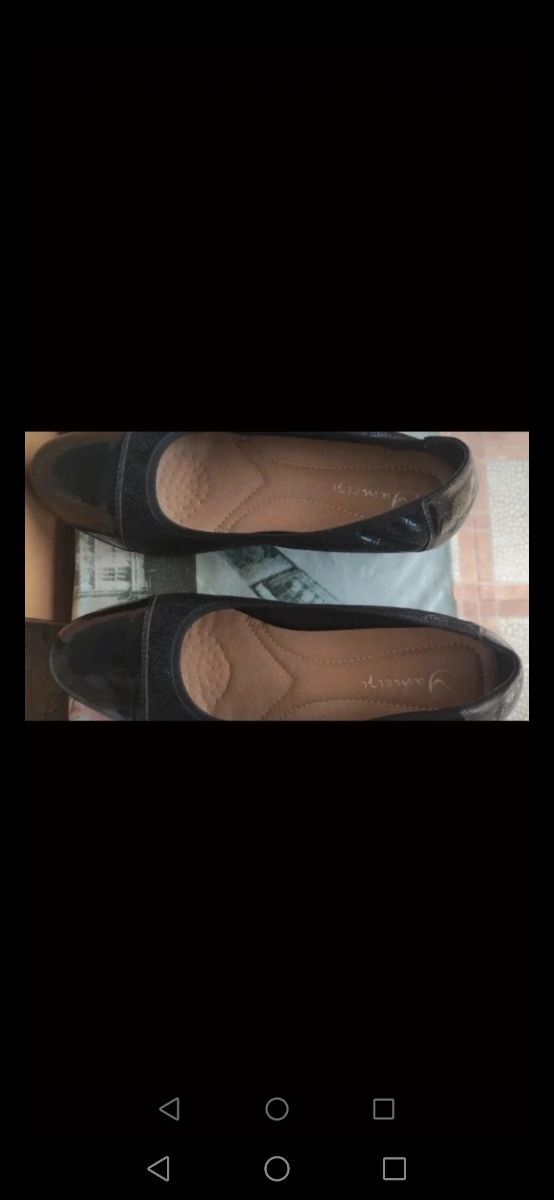 zapatos de piel de chica 