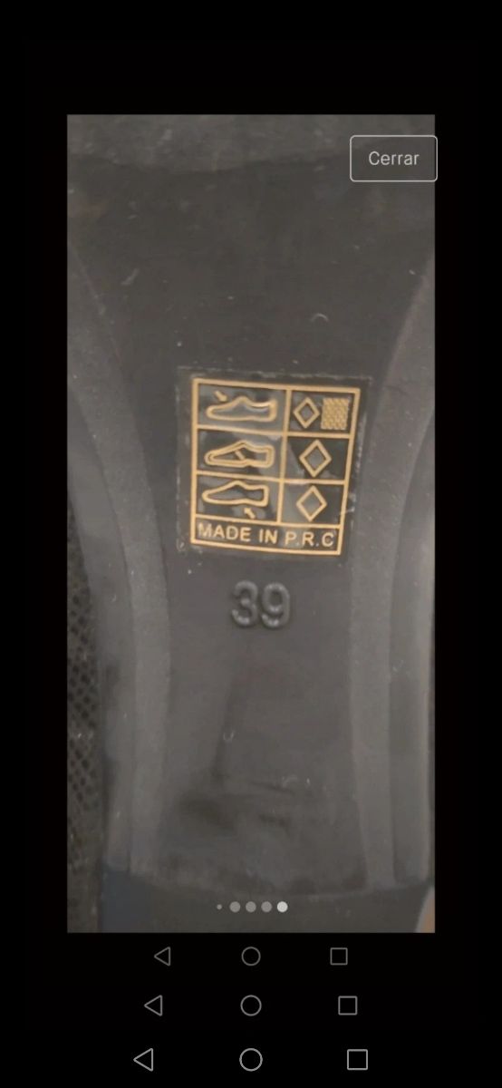 zapatos de piel de chica 