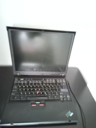 Portátil IBM R50e