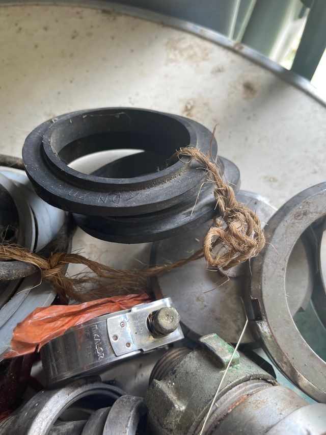 Racores , empalmes para bodegas y otros.