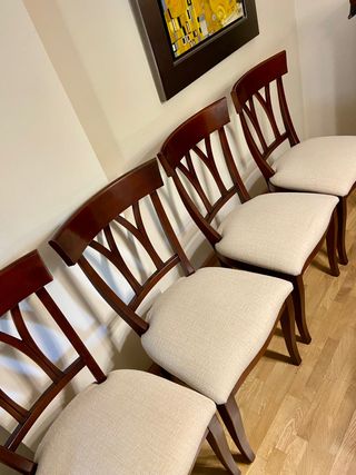 6 sillas salón tapizadas de salón caoba. Nuevas!