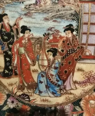 Trittico giapponese, Piatto, posacenere e vaso