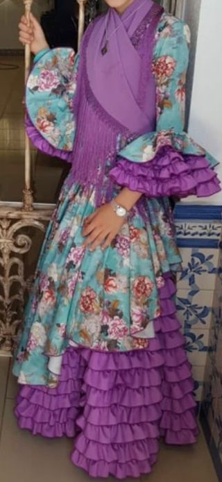 Traje flamenca niña firma Revuelo