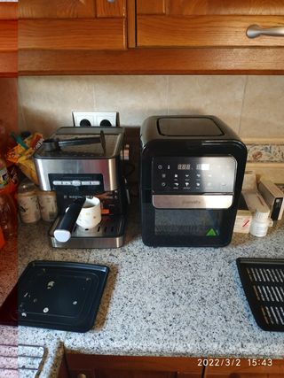 Freidora de aire, horno eléctrico