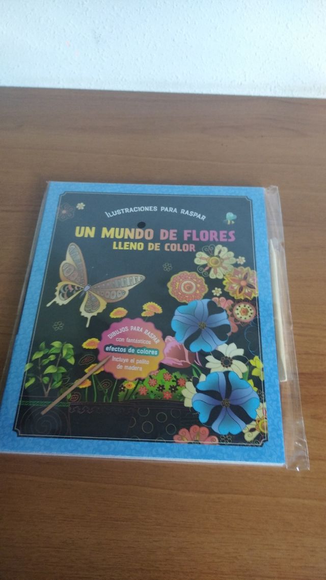 libro de colorear raspando.