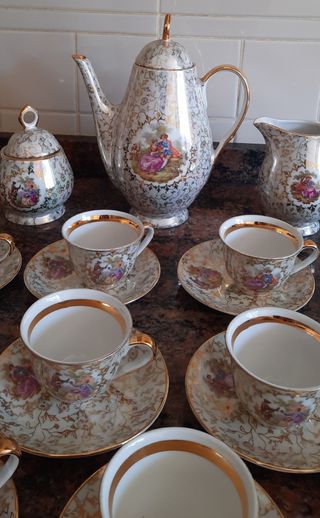 Juego de te o café de porcelana Limoges. Vajilla.