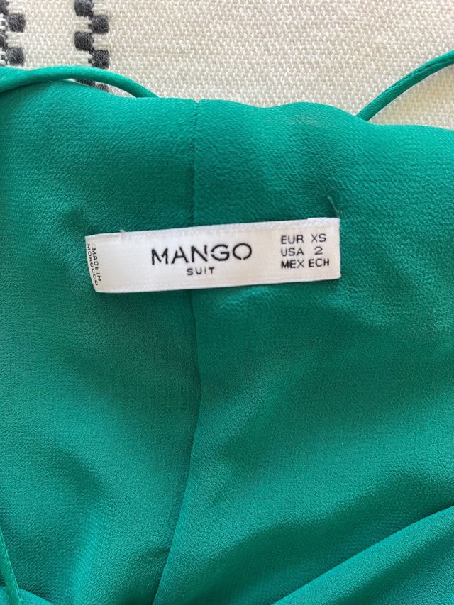 Precioso Vestido verde de Mango