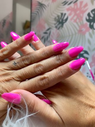 MICROBLADING  UÑAS  PESTAÑASELIMINACION VERRUGA