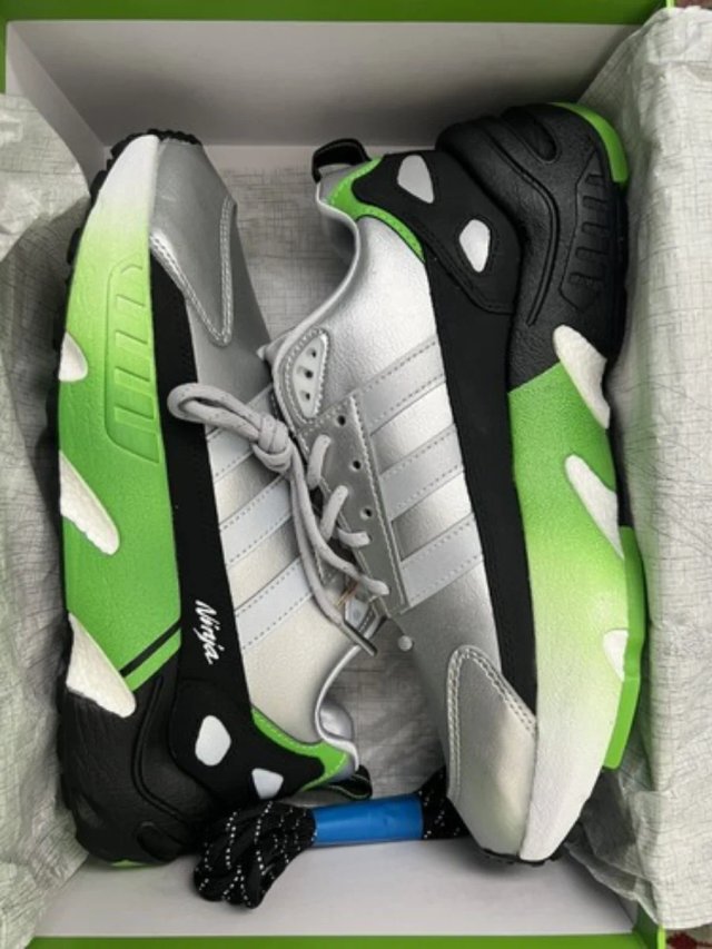 Zapatillas Adidas Kawasaki Ninja x ZX 22 Boost.