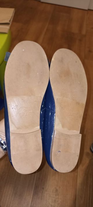 Zapatos de vestir. niña. azul oscuro. Charol. Tall