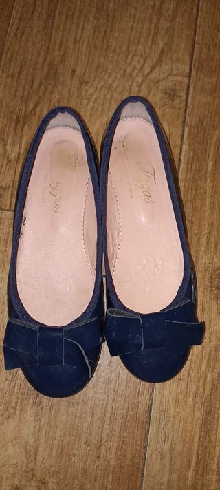 Zapatos de vestir. niña. azul oscuro. Charol. Tall