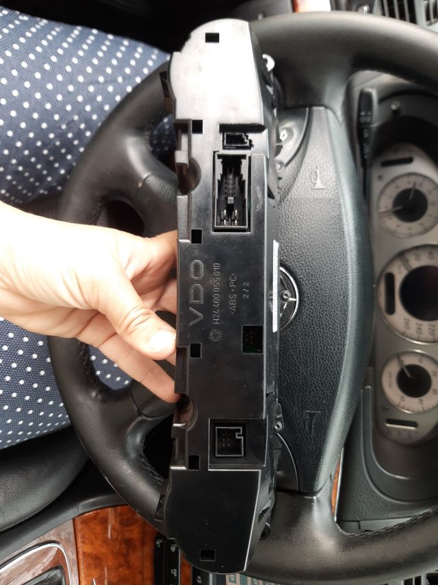 mando airacondicionado mercede E