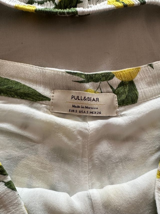 Conjunto de top y shorts de mujer