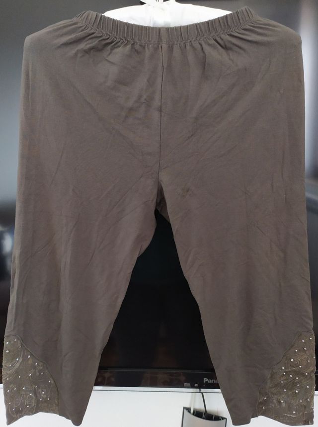 Pantaloni al ginocchio con strass