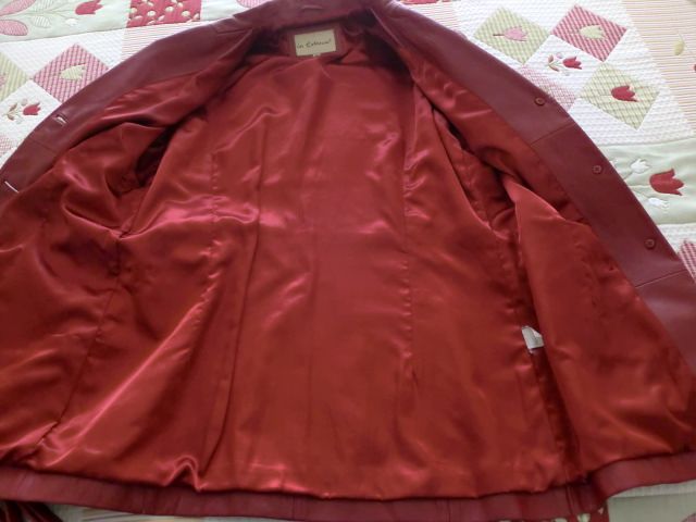 Chaquetón de cuero de mujer