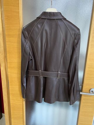 Chaqueta de piel marrón de Copiel