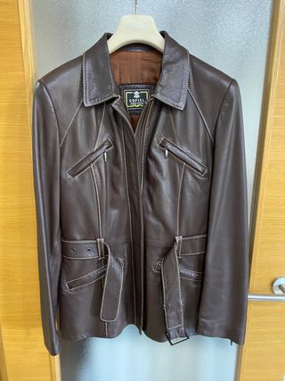 Chaqueta de piel marrón de Copiel