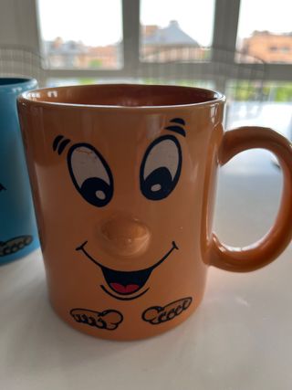 Dos tazas  precio por las dos