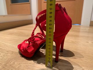 ZAPATOS DE FIESTA TINTORETTO ROJO BRILLO. TALLA 38