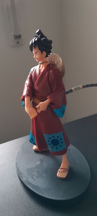 FIGURA ONE PIECE LUFFY NUEVA