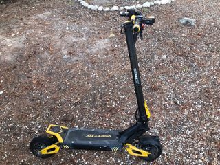 Dual motor potente 4200W VSETT