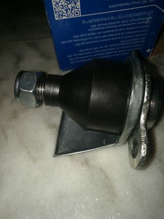 rotula de suspensión 