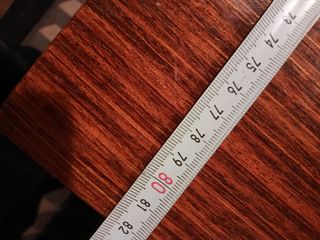 Antiguo tocador de madera contrachapada vintage