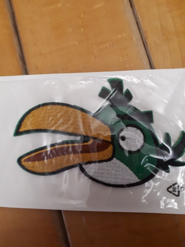 N.3 toppe termoadesive Angry Birds. Nuove