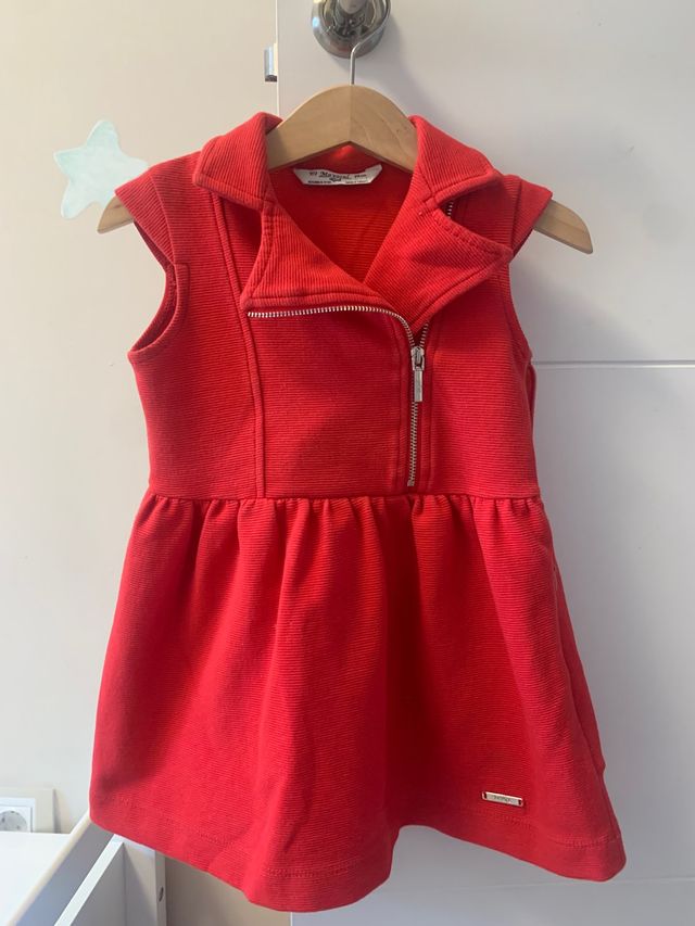 Vestido camisero corto para niña de Mayoral. 2 año