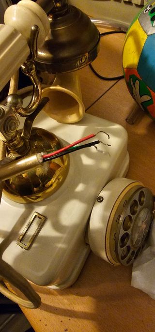 Teléfono antiguo elasa