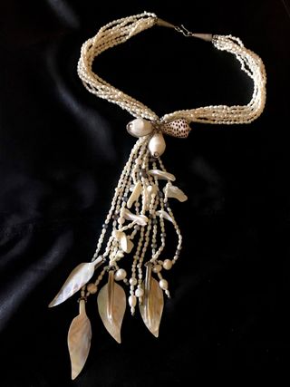 COLLAR PERLA DE RIO Y MADREPERLA. VINTAGE