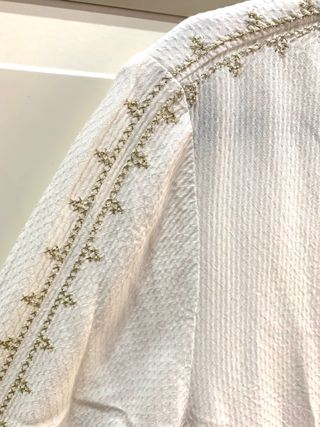 Blusa blanca Cortefiel