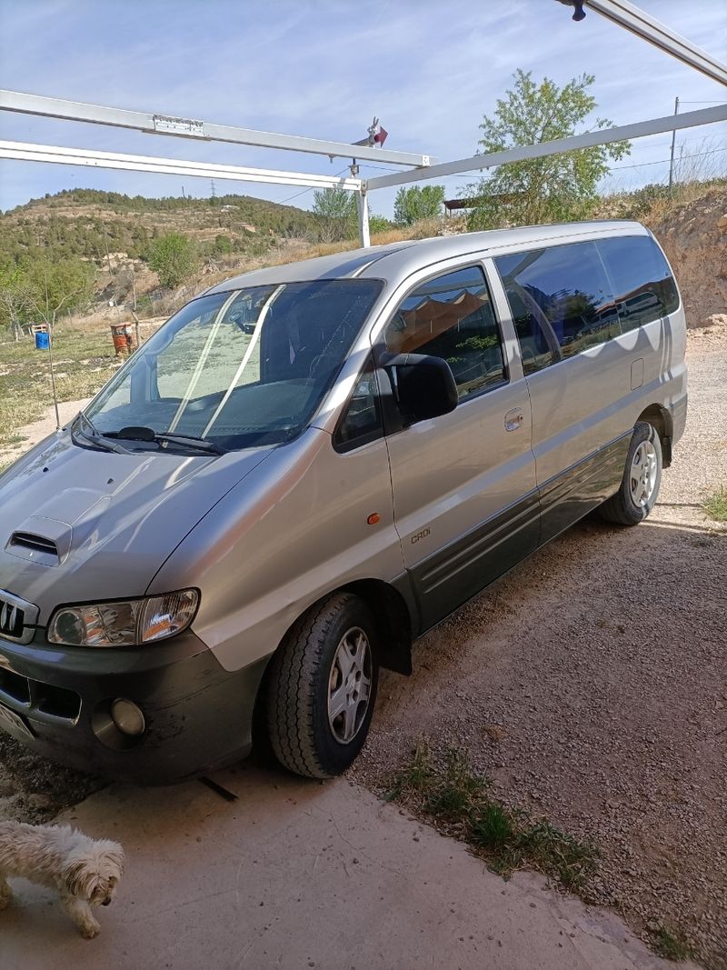 Hyundai H-1 2004 - foto 1