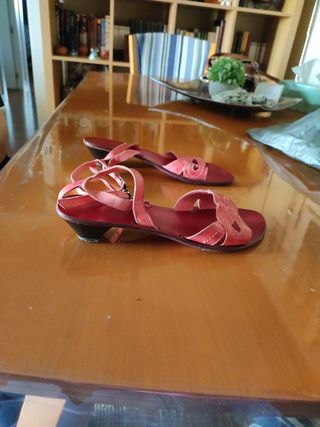 SANDALIAS DE PIEL