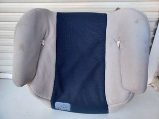 Elevador asiento niño coche