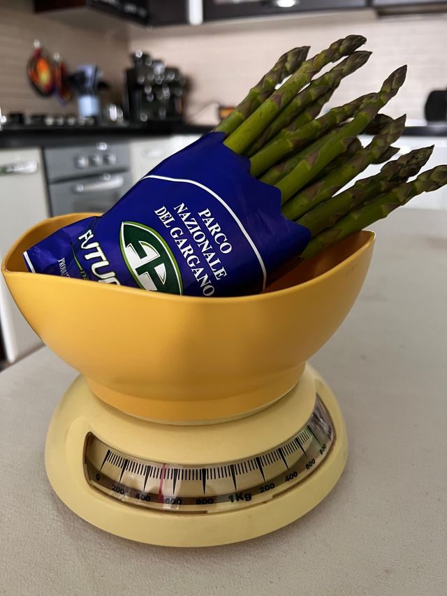 Bilancia manuale da cucina