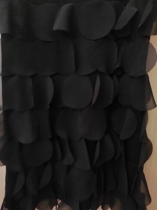 Vestido Zara negro con círculos de gasa