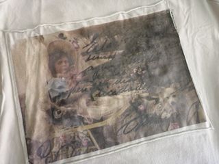 Camiseta crema Massimo Dutti. 