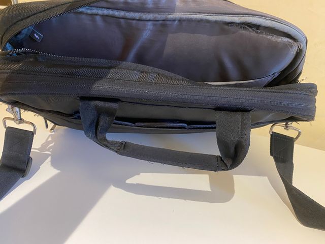 Funda de transporte negra para portátil Dell 15"