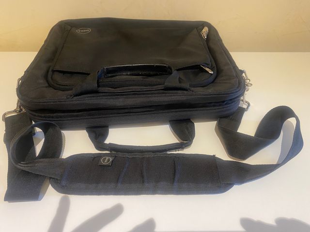 Funda de transporte negra para portátil Dell 15"