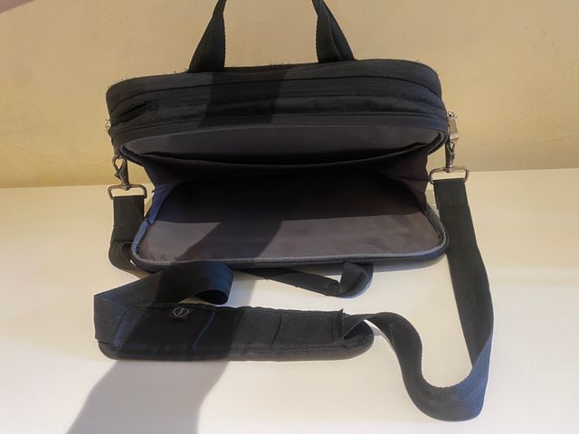 Funda de transporte negra para portátil Dell 15"