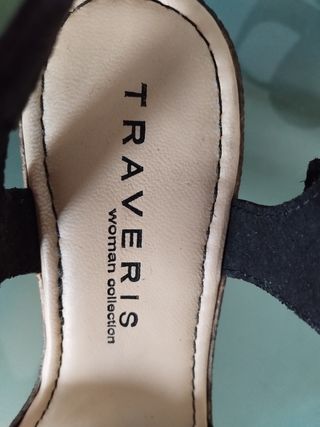 Sandalias Traveris